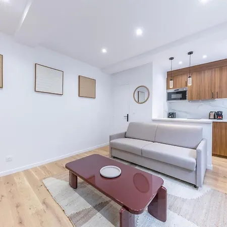Apartment Stylish 4 Stars Near Montmartre & Metro