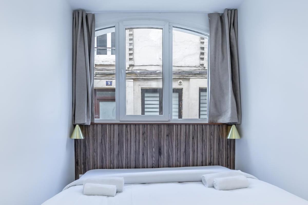 Stylish 4 Stars Near Montmartre & Metro Apartment